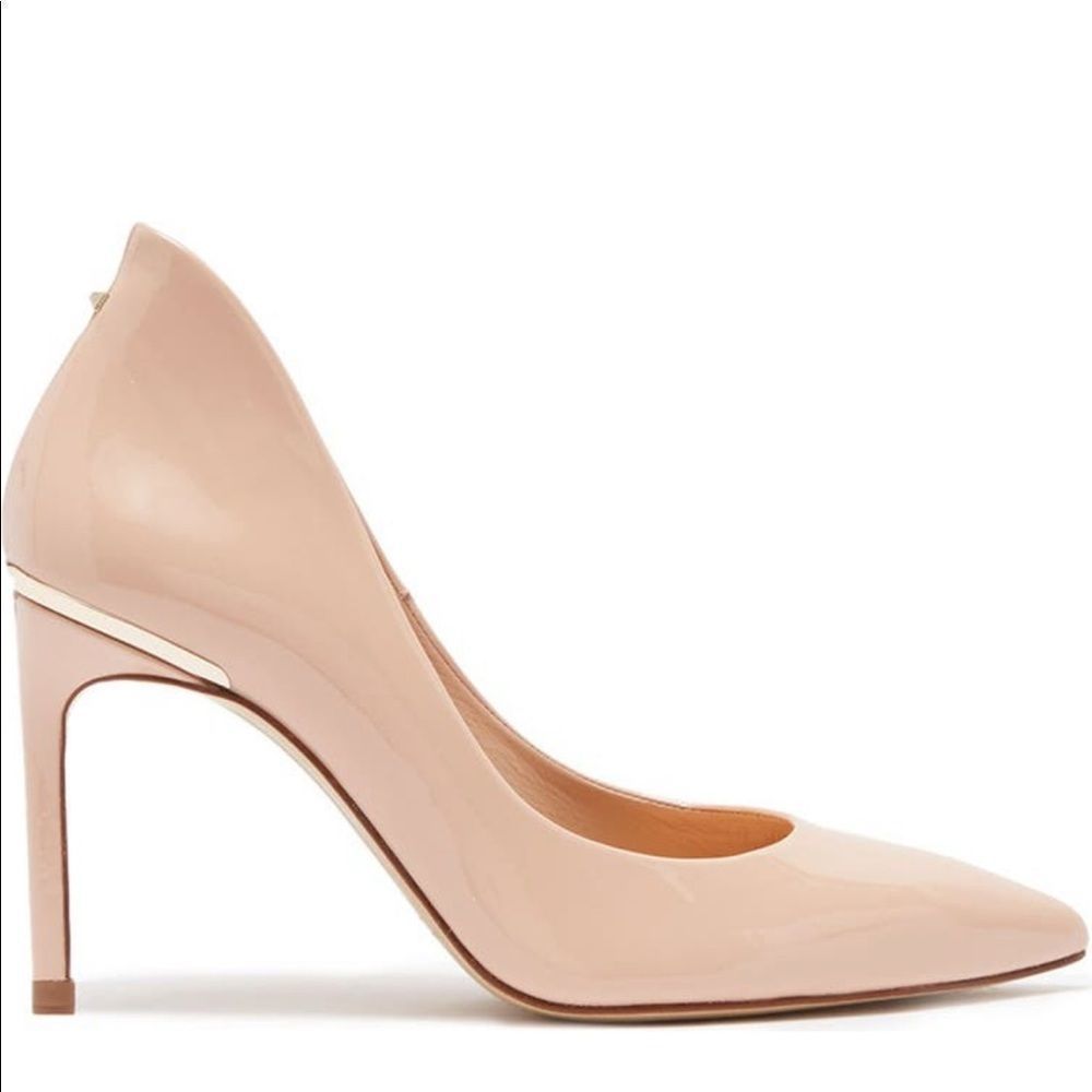 TED BAKER London Savio Nude Pointed Toe Pump (European size 38)